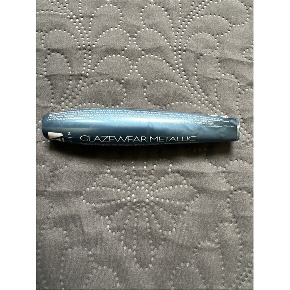 NEW SEALED Avon Glazewear Metallic Liquid Lip Gloss GOLDEN 8ml -Discontinued - Picture 3 of 6